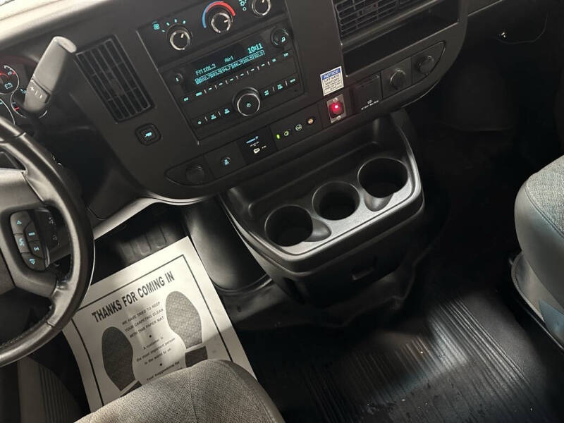 2022 Chevrolet Express 3500