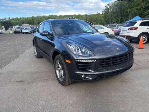 2017 Porsche Macan