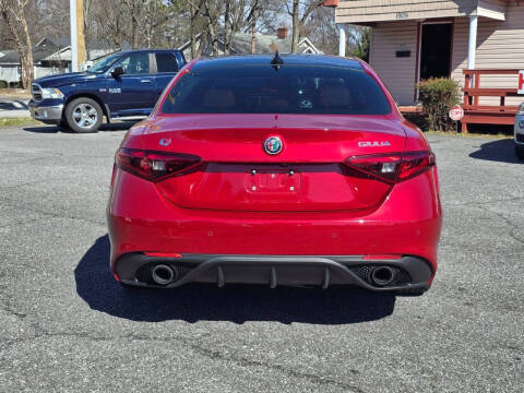 2017 Alfa Romeo Giulia Ti