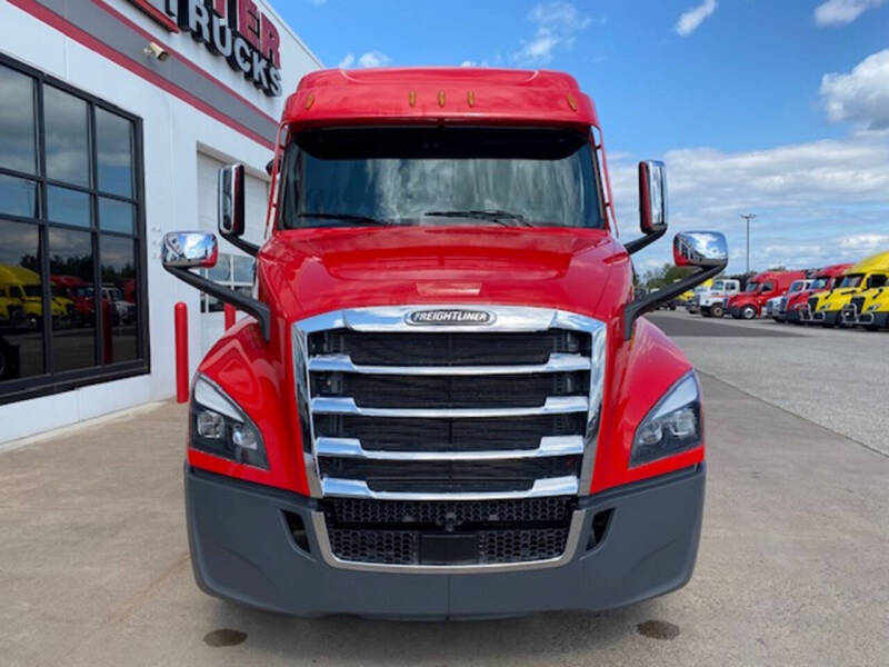 2025 Freightliner Cascadia