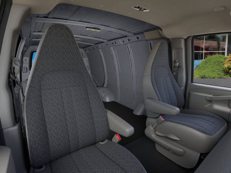 2025 GMC Savana 2500