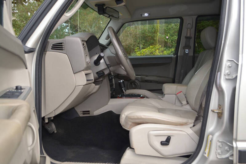 2007 Jeep Commander Sport