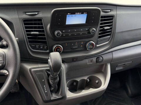 2025 Ford Transit 250