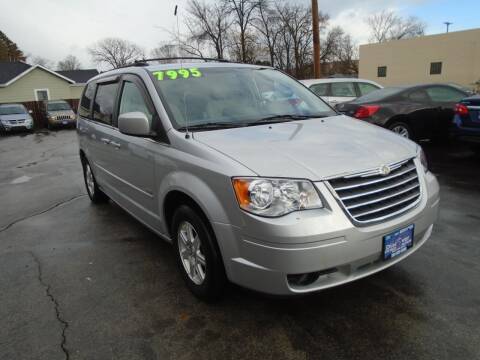 2008 Chrysler Town and Country for sale at DISCOVER AUTO SALES in Racine WI