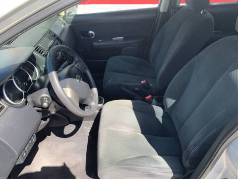 2012 Nissan Versa 1.8 S