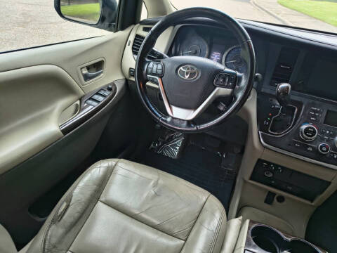 2015 Toyota Sienna Limited 7-Passenger
