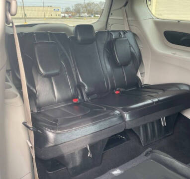 2022 Chrysler Pacifica Touring L