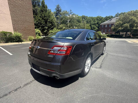 2015 Ford Taurus SEL