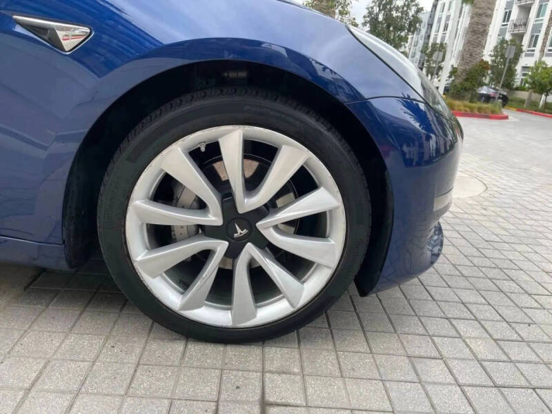 2020 Tesla Model 3 Long Range