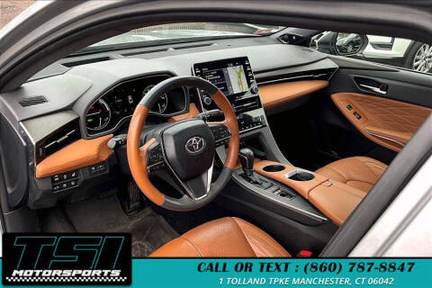 2019 Toyota Avalon Hybrid Limited