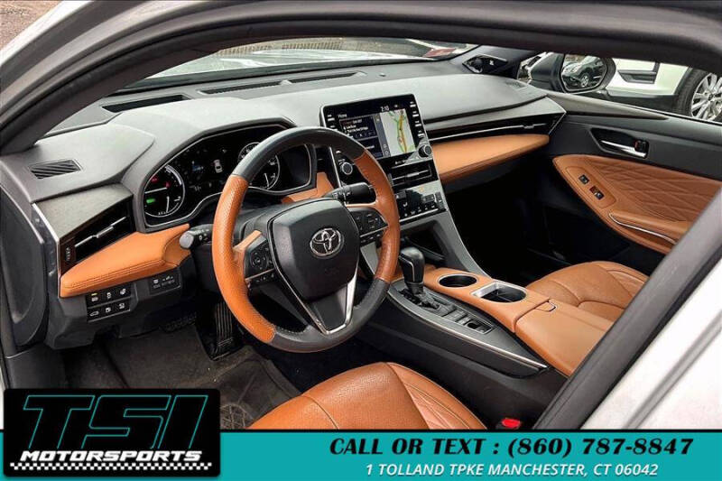 2019 Toyota Avalon Hybrid Limited