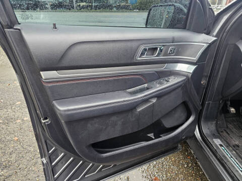 2018 Ford Explorer Sport