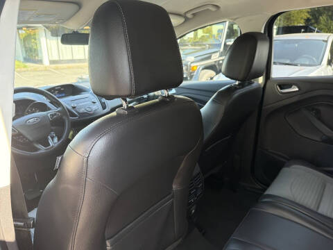 2017 Ford Escape SE