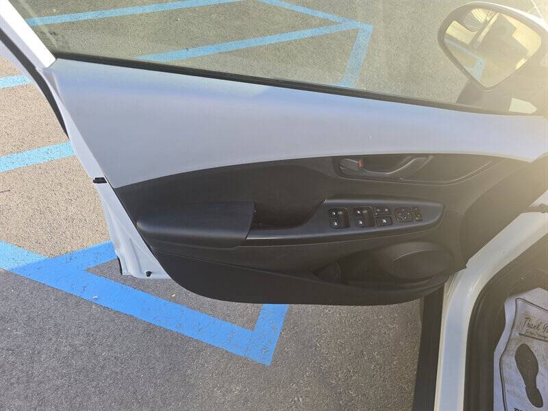 2021 Hyundai Kona SE