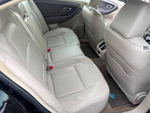 2012 Ford Taurus SEL