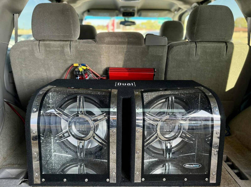 2004 Chevrolet Tahoe LS