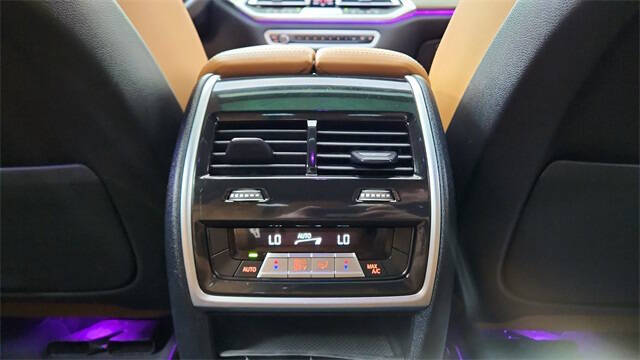 2023 BMW X6 xDrive40i