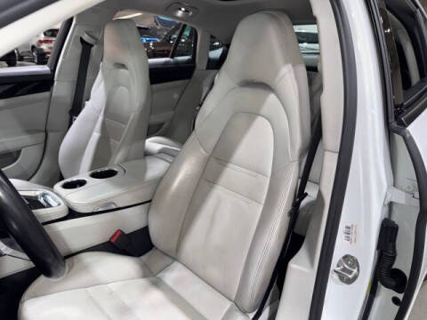 2017 Porsche Panamera