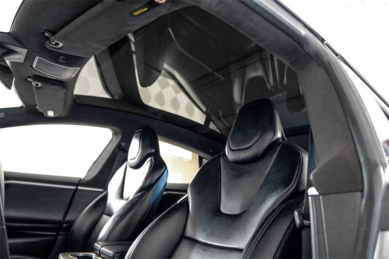 2017 Tesla Model S 75D