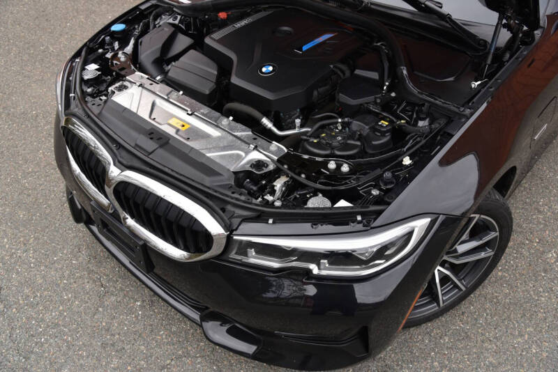 2022 BMW 3 Series 330e xDrive