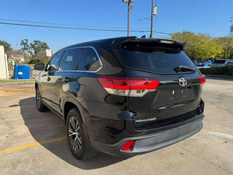 2019 Toyota Highlander LE Plus