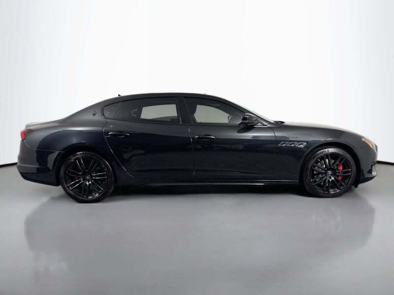 2023 Maserati Quattroporte Modena Q4