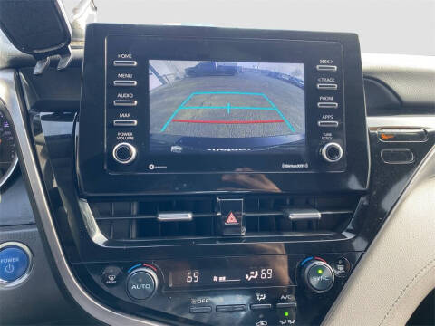 2021 Toyota Camry Hybrid LE