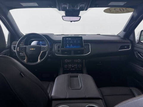 2023 Chevrolet Suburban High Country