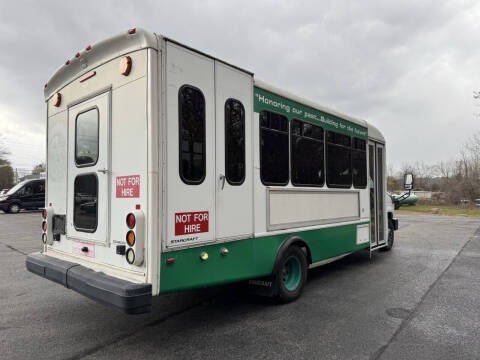 2010 Ford E-Series E-450 SD