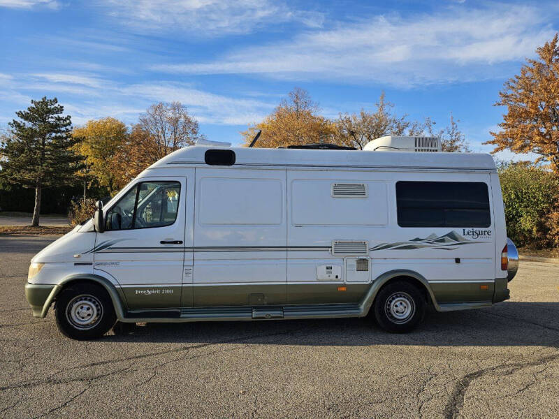 2004 Dodge Sprinter Van Standard photo 2