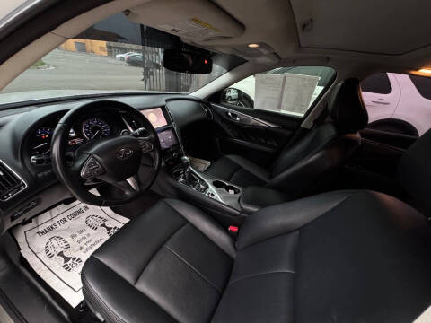 2016 Infiniti Q50 2.0T