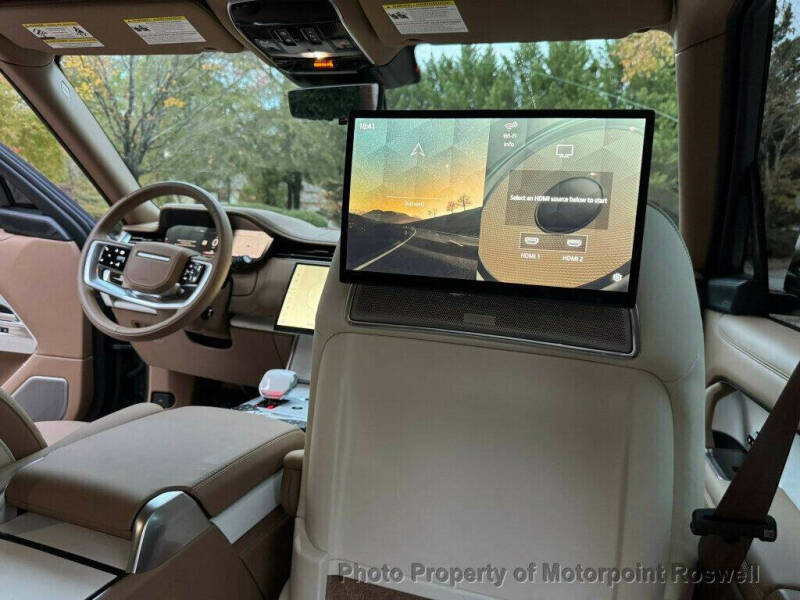 2025 Land Rover Range Rover P615 SV LWB