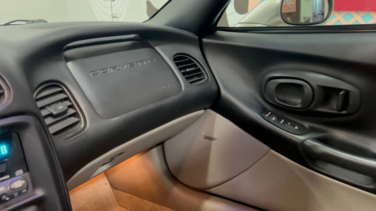 2000 Chevrolet Corvette 55