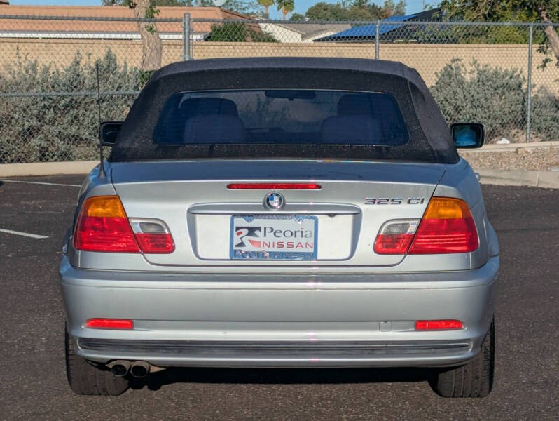 2002 BMW 3 Series 325Ci