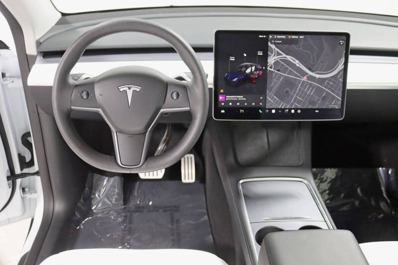 2025 Tesla Model Y Performance