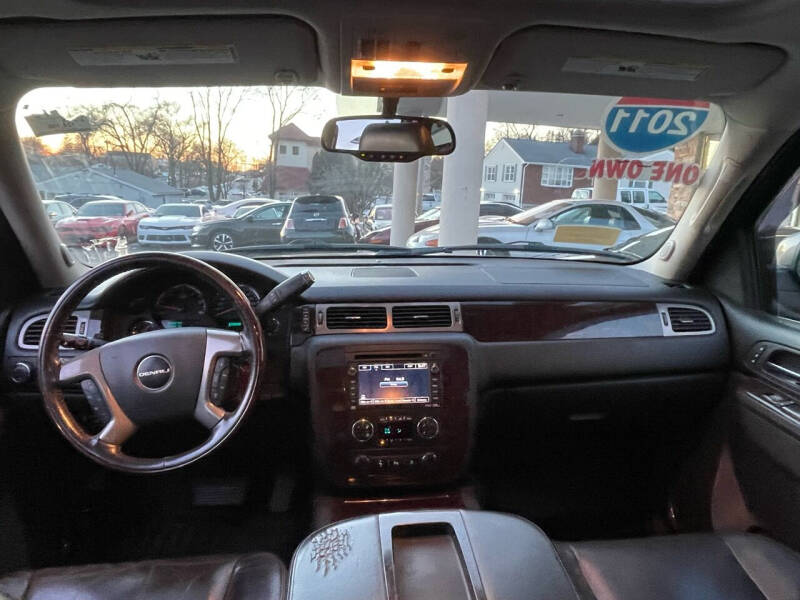 2011 GMC Yukon Denali