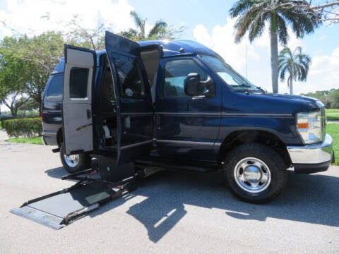 2011 Ford E-Series E-350 SD XLT