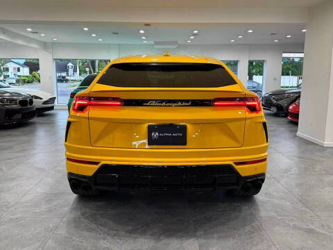 2020 Lamborghini Urus