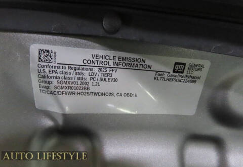 2025 Chevrolet Trax LT