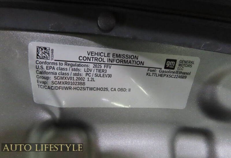2025 Chevrolet Trax LT