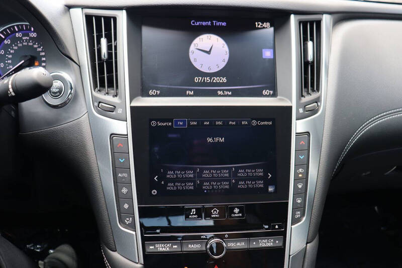2017 Infiniti Q60 2.0T