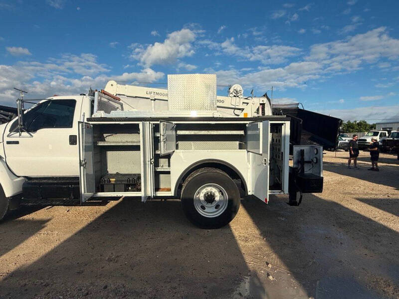 2007 Ford F-650 Super Duty