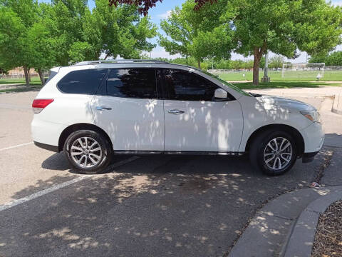 2016 Nissan Pathfinder S