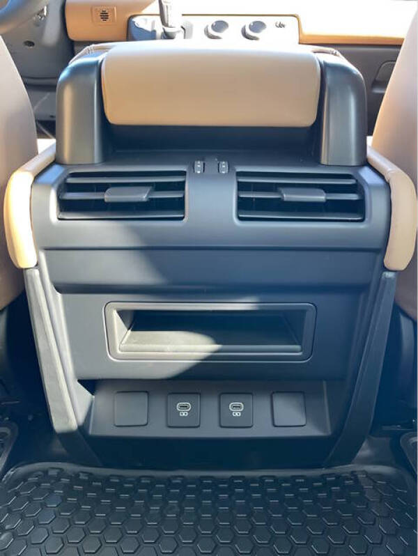 2025 Land Rover Defender 90 P300 S