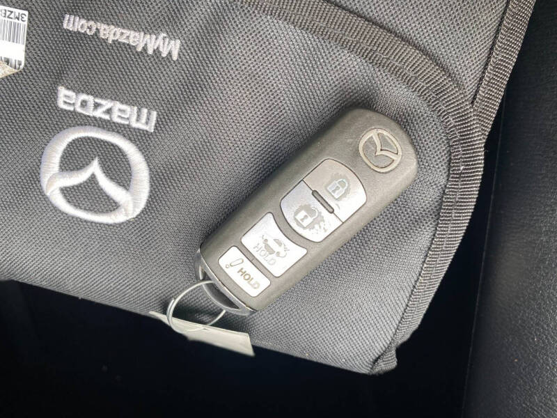 2016 Mazda MAZDA3 i Sport