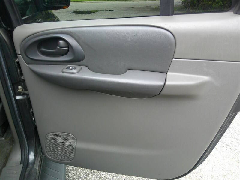 2004 Chevrolet TrailBlazer EXT