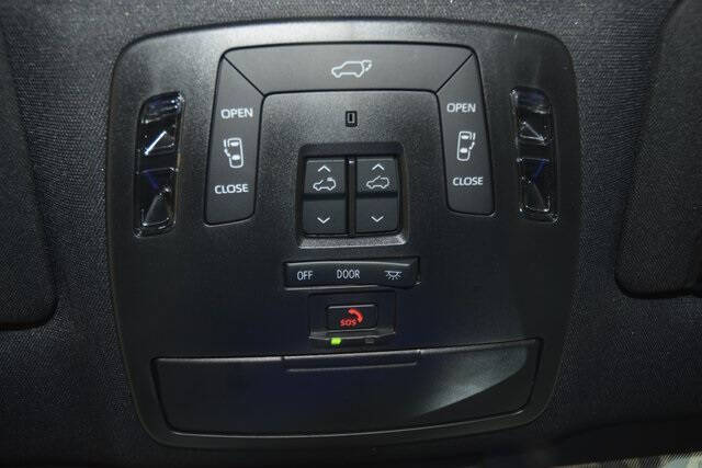 2025 Toyota Sienna Limited 7-Passenger