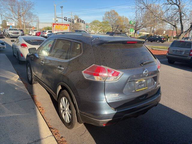2016 Nissan Rogue SV