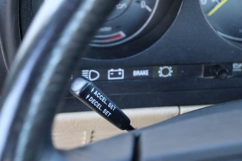 1988 Mercedes-Benz 560-Class 560 SL