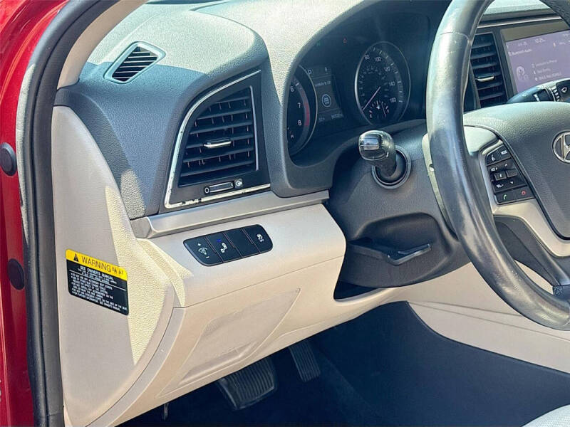 2017 Hyundai Elantra